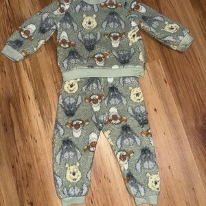 Disney Kids outfit